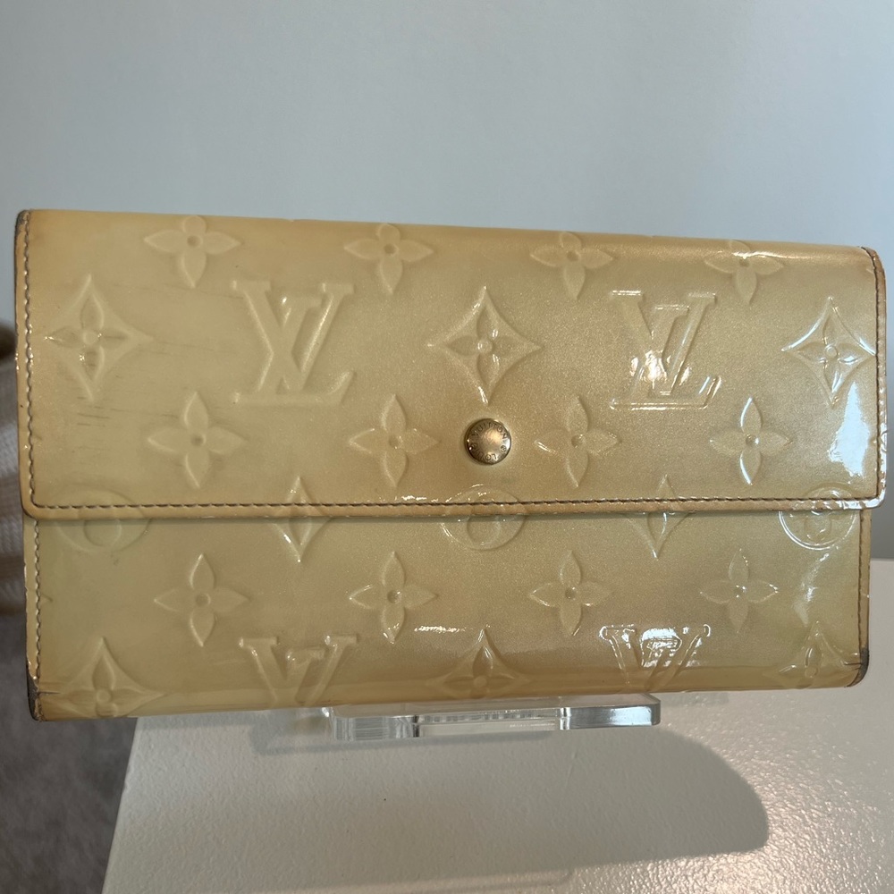 Authentic LOUIS VUITTON Monogram Vernis Continental Trifold Wallet